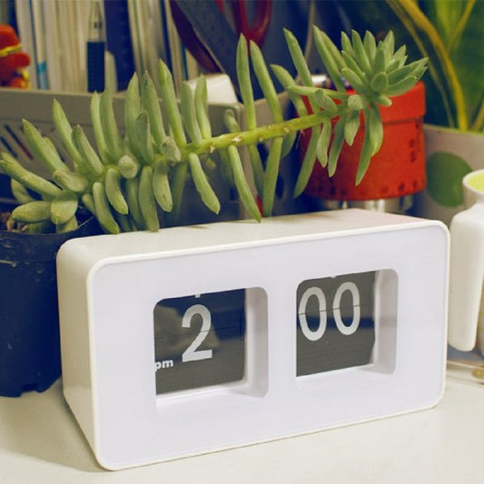 Fashion Automatic Flip Clock Table Down Pagination Clock